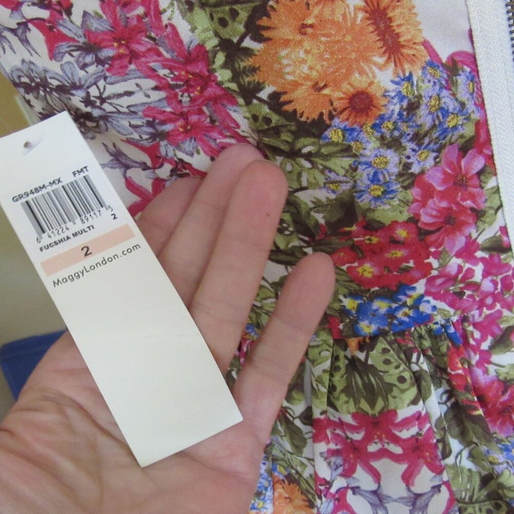 New w Tags, Maggy London Fit Flare Pink Floral Dress in Size 2 - Picture 8 of 8